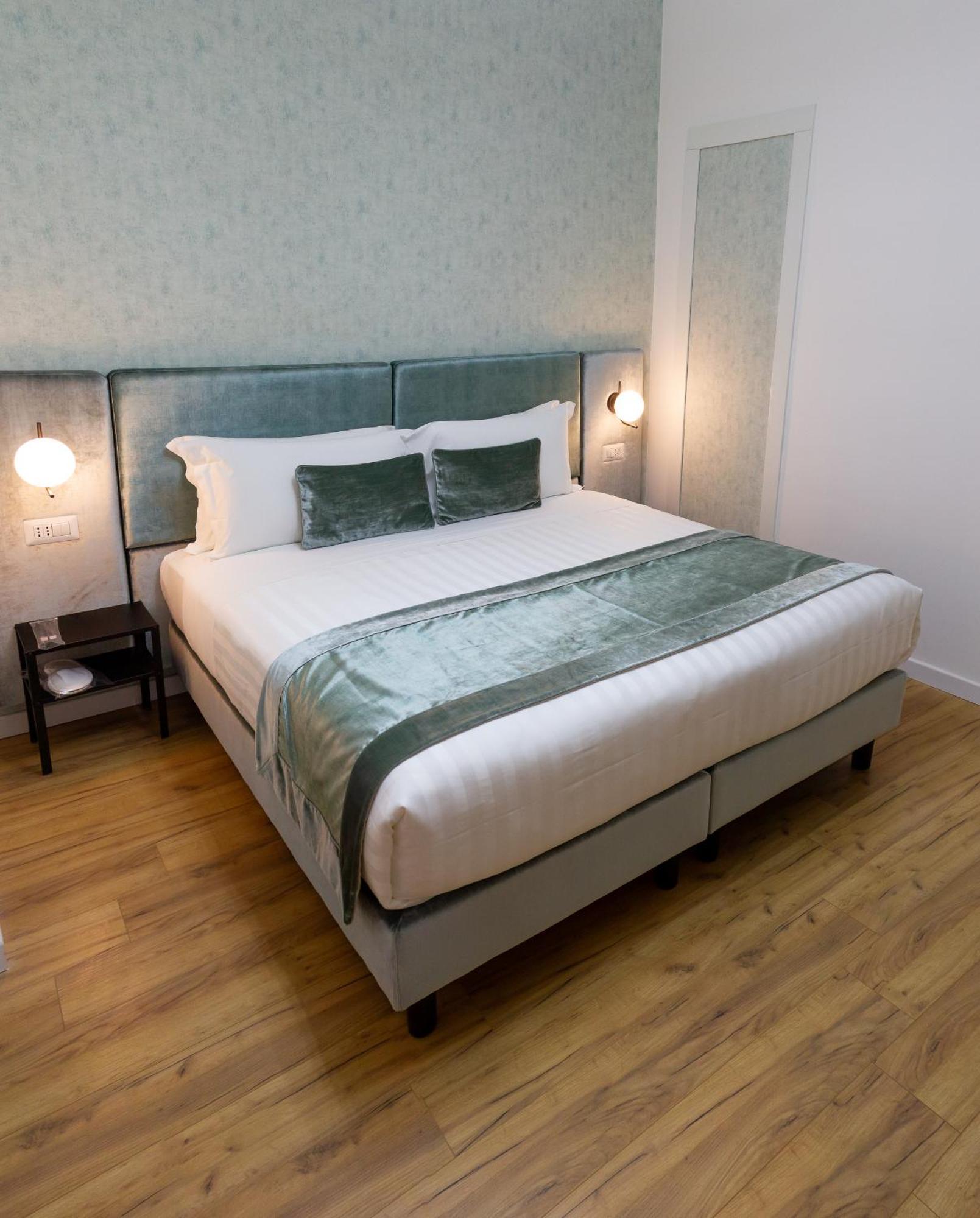 Home At Rome St. Peter Rooms&Apartment Ngoại thất bức ảnh